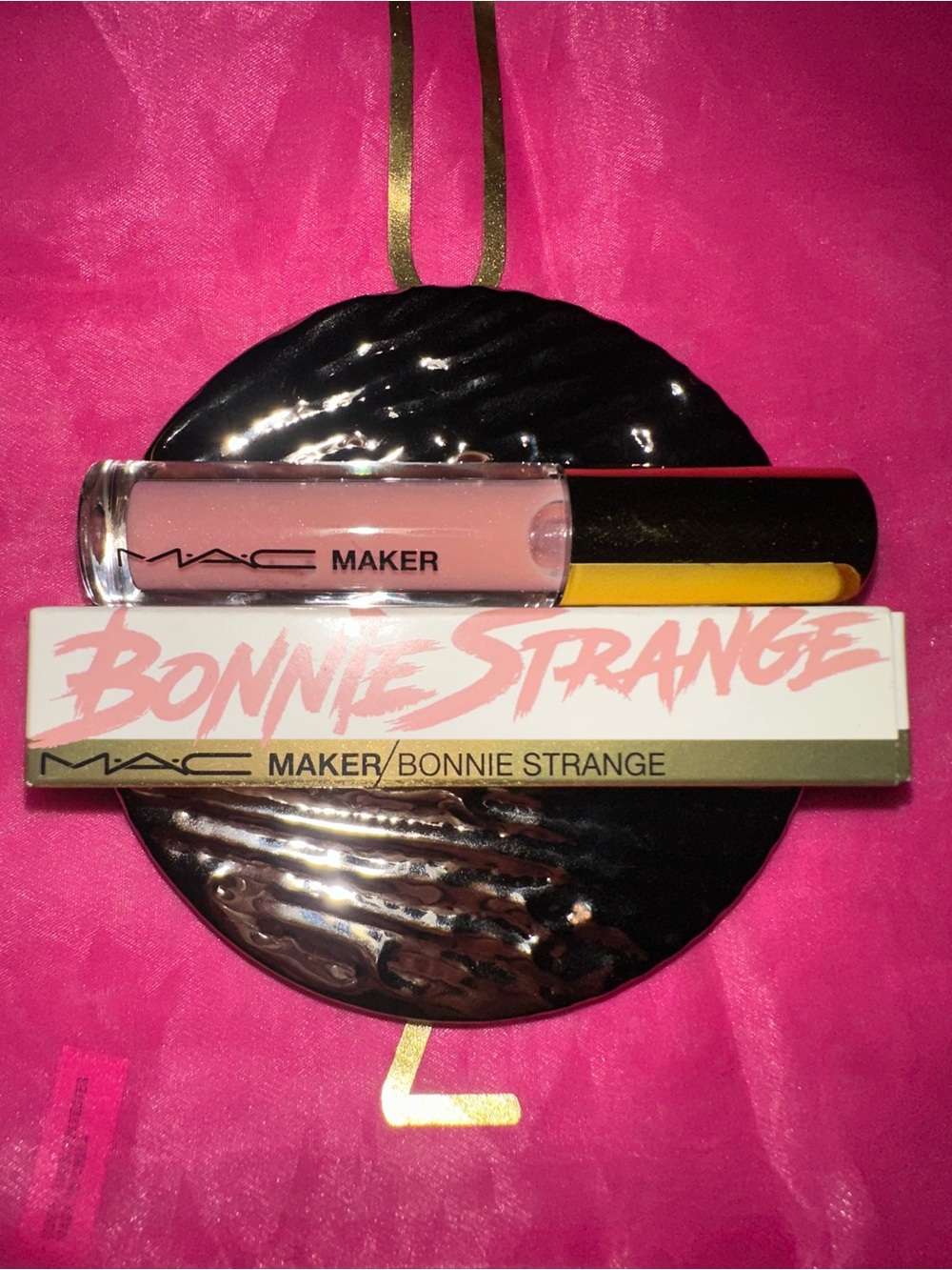 MAC Bonnie Strange Lipglass